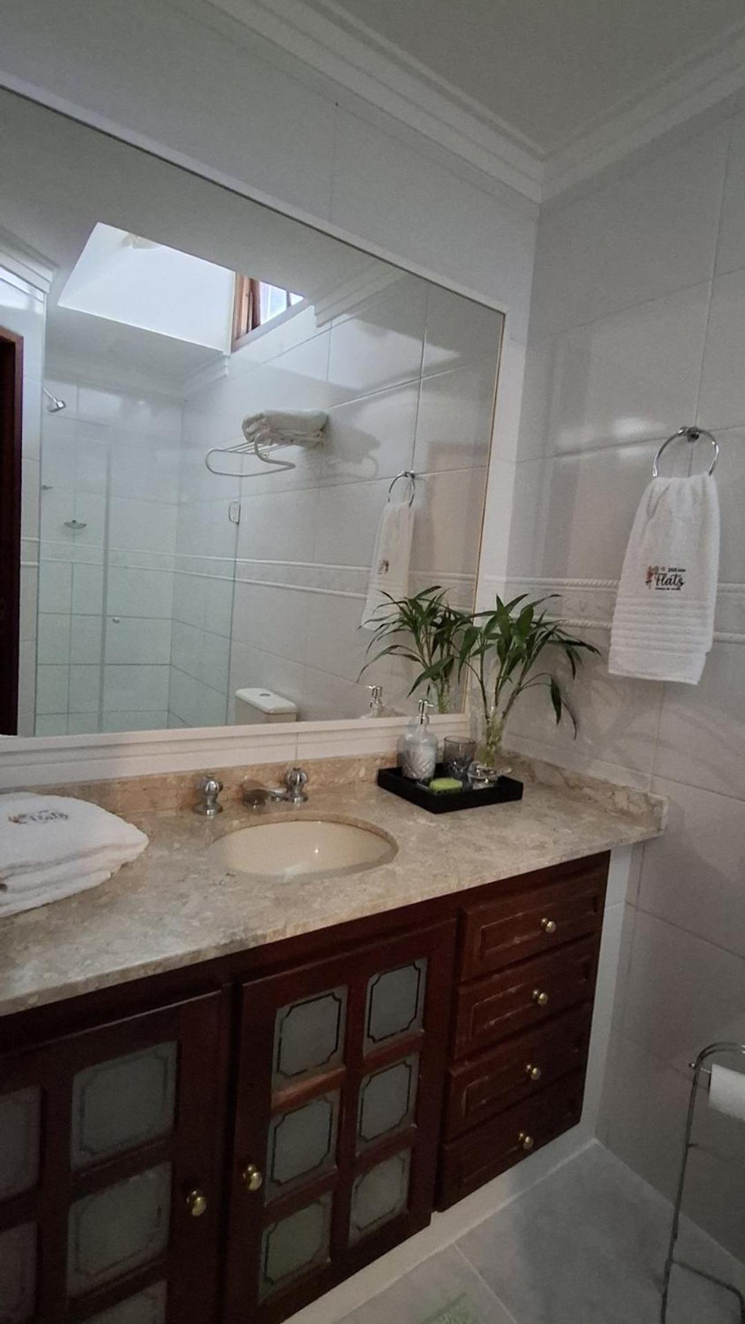 Duplex Em Castelo | Piscina Aquecida, Lareira E Wi-fi Apartamento *