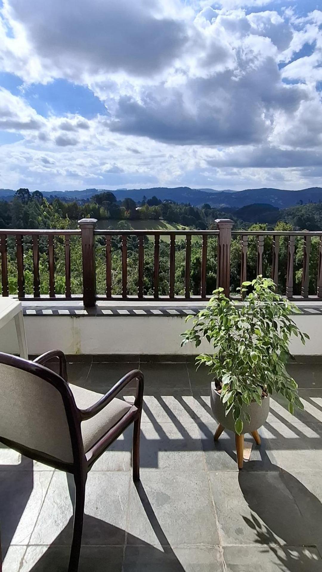 Duplex Em Castelo | Piscina Aquecida, Lareira E Wi-fi Apartamento Campos do Jordão
