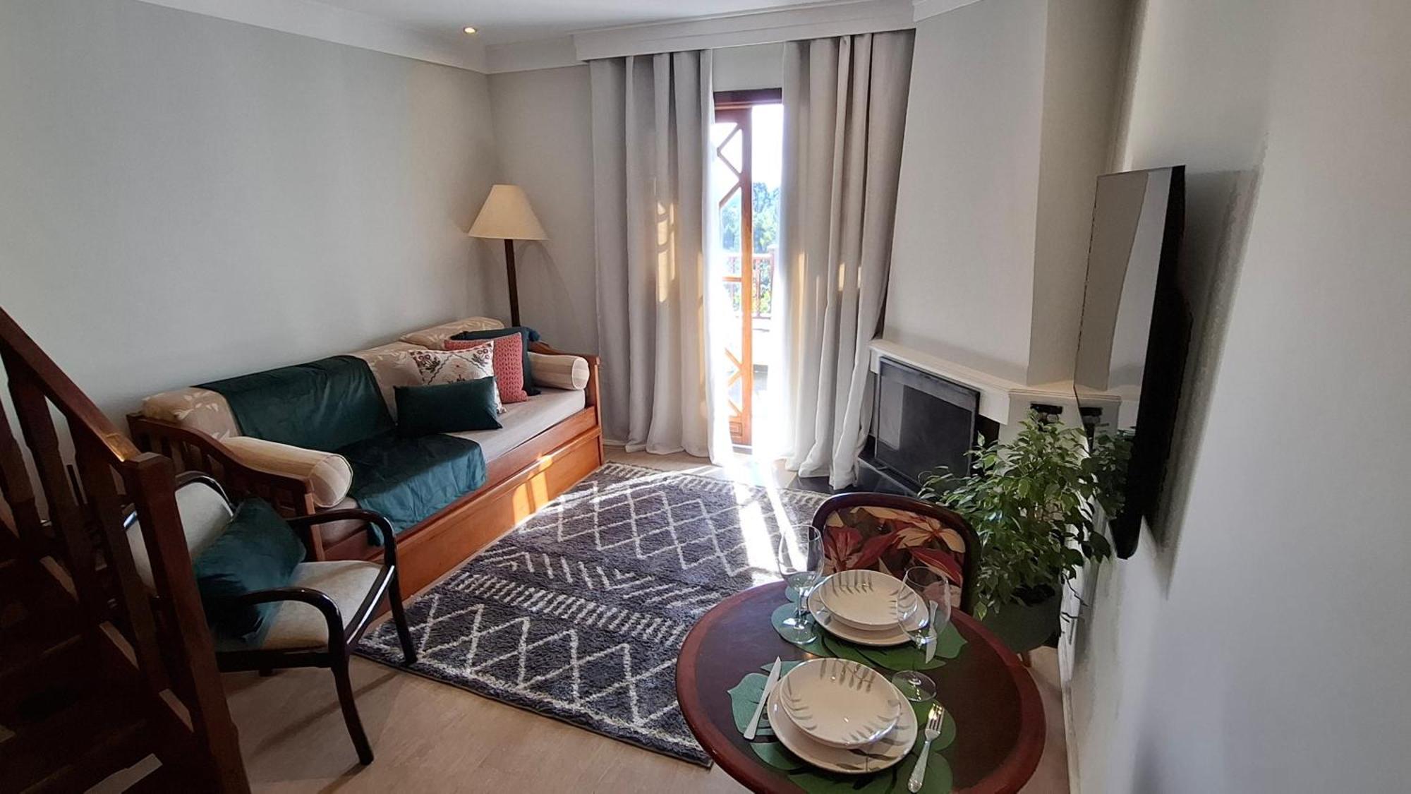 Apartamento Duplex Em Castelo | Piscina Aquecida, Lareira E Wi-fi Campos do Jordão