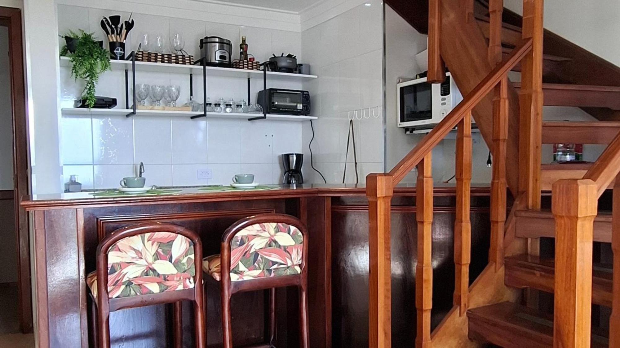 Duplex Em Castelo | Piscina Aquecida, Lareira E Wi-fi Campos do Jordão