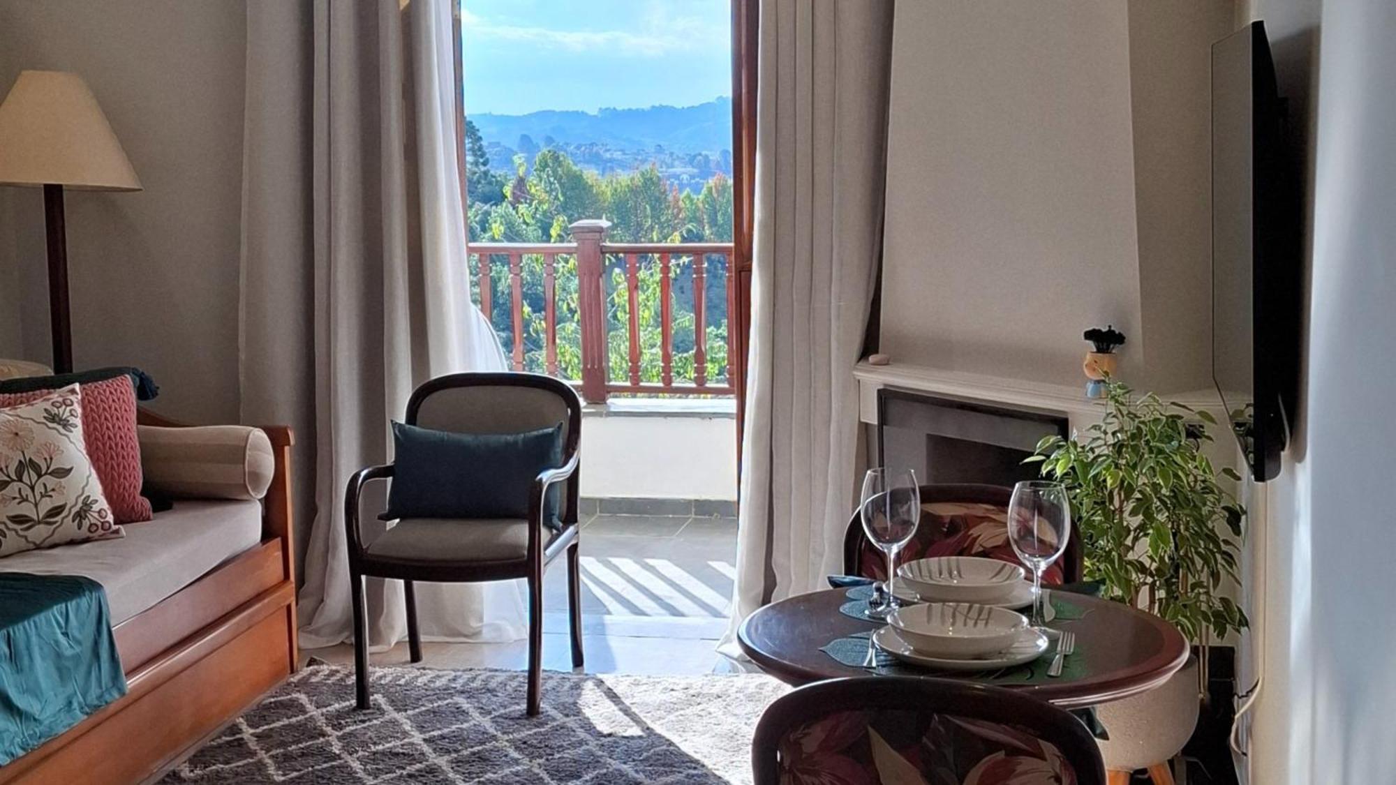 Duplex Em Castelo | Piscina Aquecida, Lareira E Wi-fi Apartamento Campos do Jordão