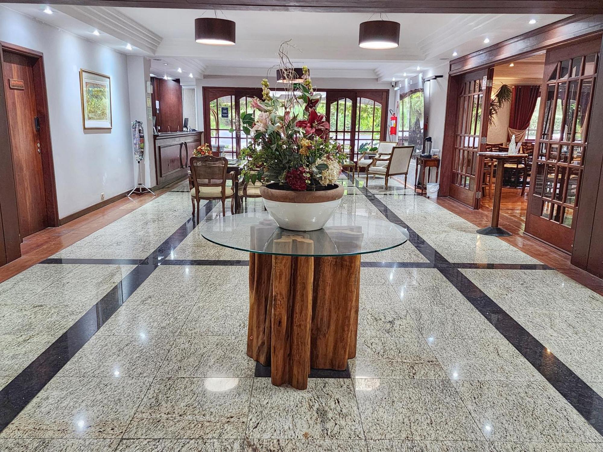 Duplex Em Castelo | Piscina Aquecida, Lareira E Wi-fi Apartamento *