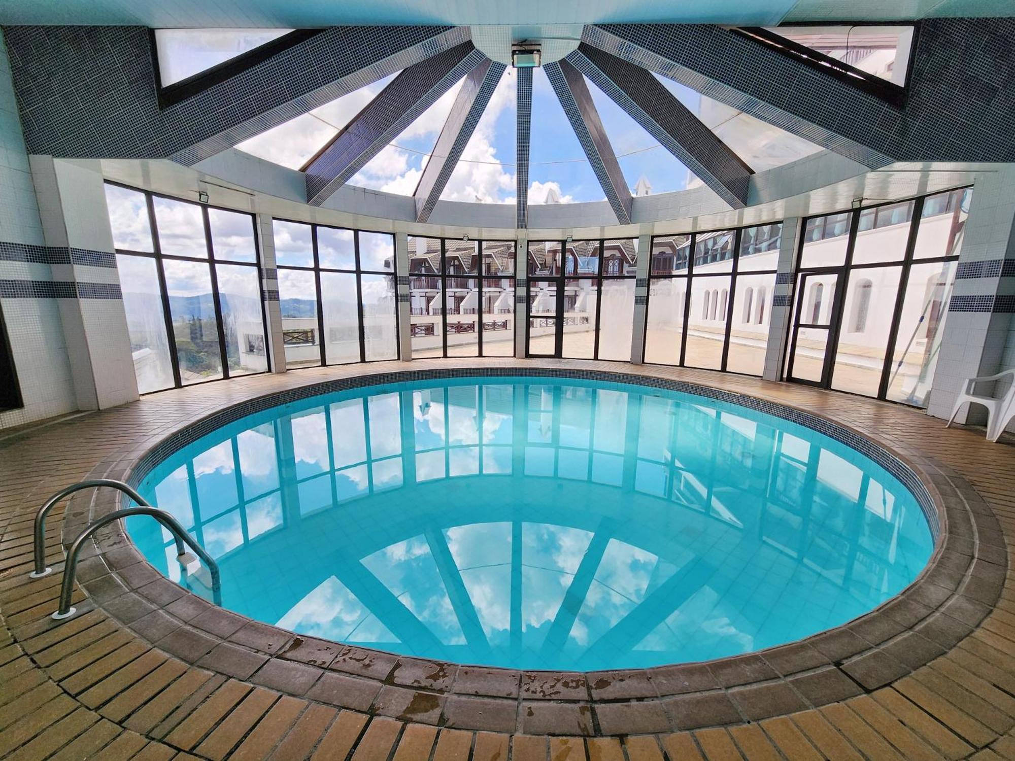 Duplex Em Castelo | Piscina Aquecida, Lareira E Wi-fi * Campos do Jordão